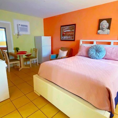 Bella Sirena Inn St. Pete Beach Luaran gambar