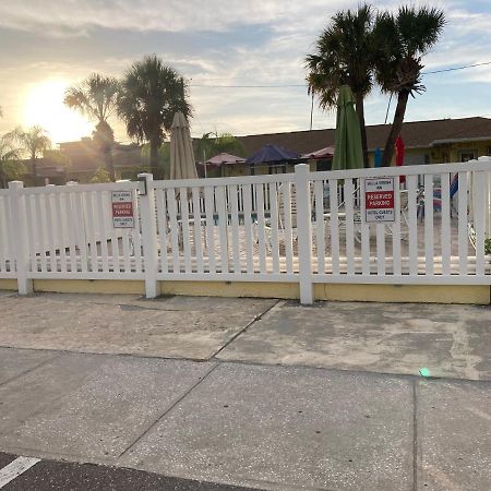 Bella Sirena Inn St. Pete Beach Luaran gambar