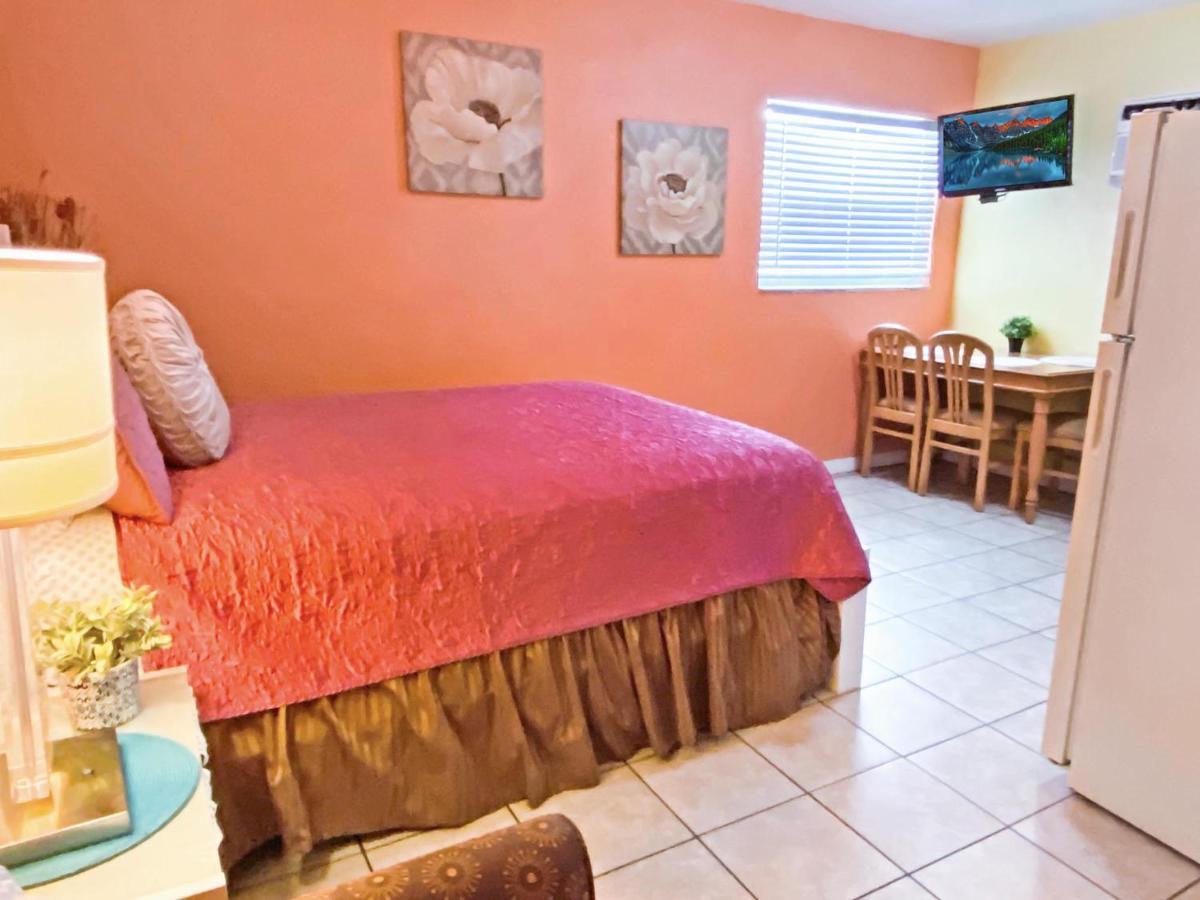 Bella Sirena Inn St. Pete Beach Luaran gambar