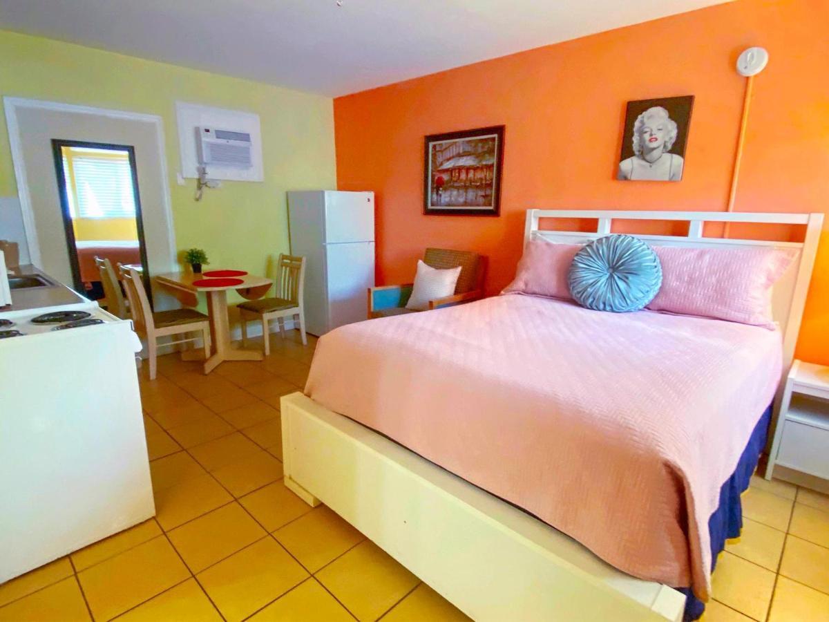 Bella Sirena Inn St. Pete Beach Luaran gambar